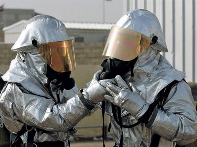 Ropa de protección reflectante usada para trabajos especiales de lucha contra incendios